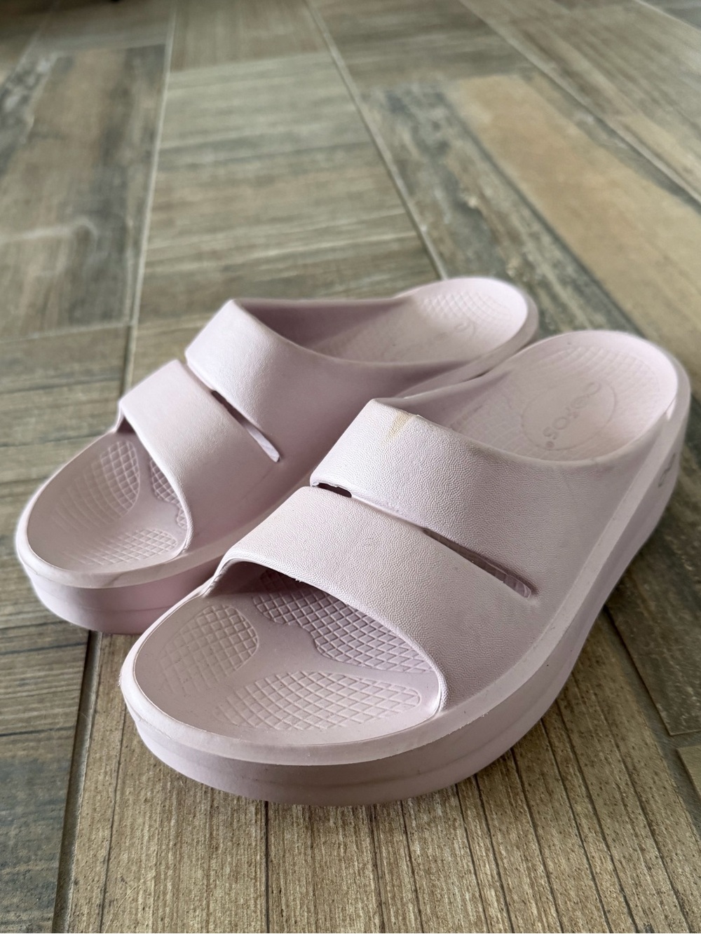 OOFOS OOMEGA OOAHH Slide Women’s size 7 - Picture 2 of 10